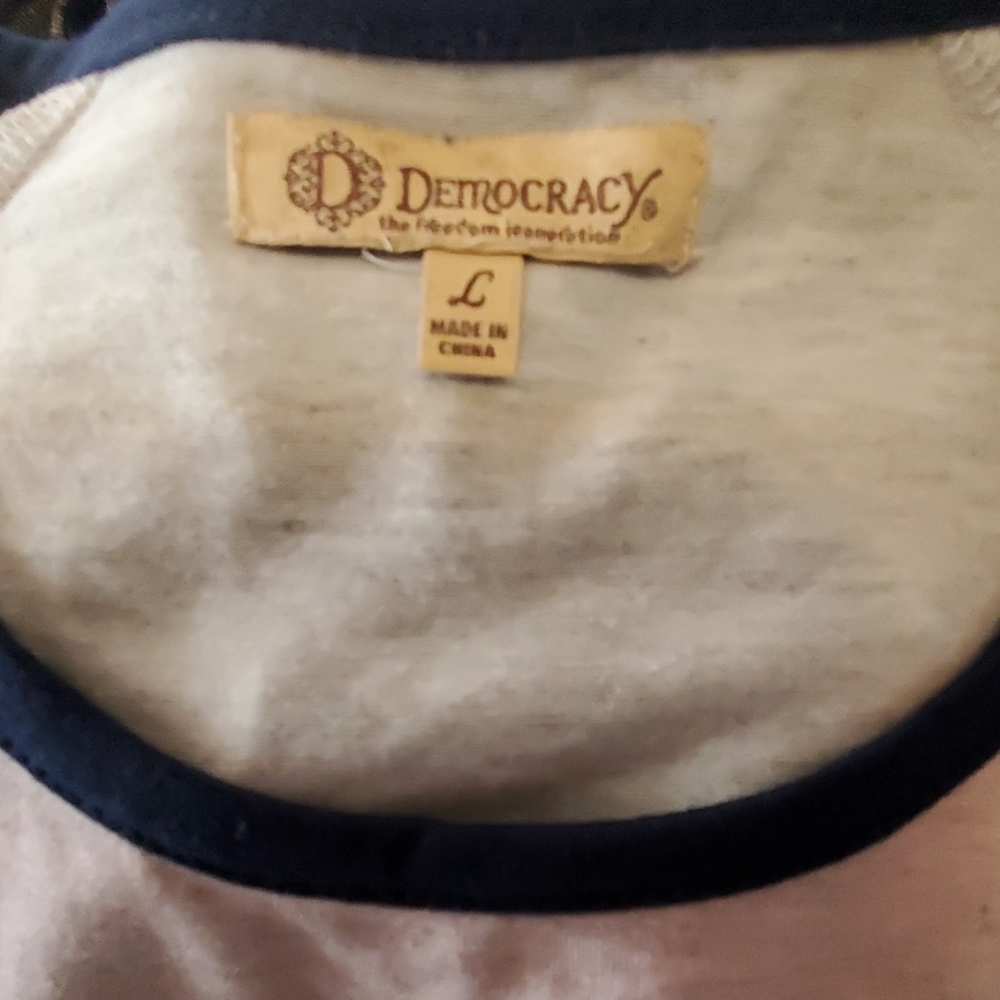 GUC Democracy Raglan Tee - Picture 4 of 4